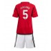 Maillot de foot Manchester United Harry Maguire #5 Domicile vêtements enfant 2023-24 Manches Courtes (+ pantalon court)